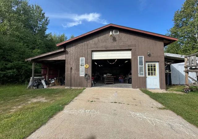 Photo 3 of Sale Pending at 41142 County Rd 336, Bovey, MN 55709 | MLS# 7078048 | Listing updated on 2026-09-15