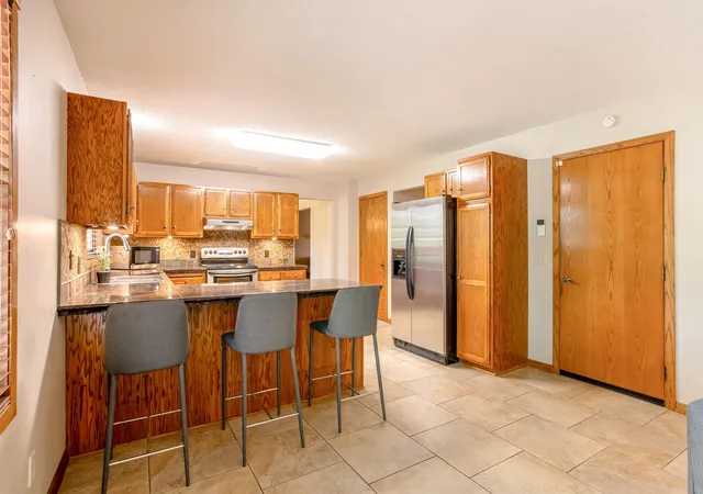 Homes for sale in Burnsville, MN | 2308 Horizon Pl, Burnsville, MN 55337 | MLS# 7078066