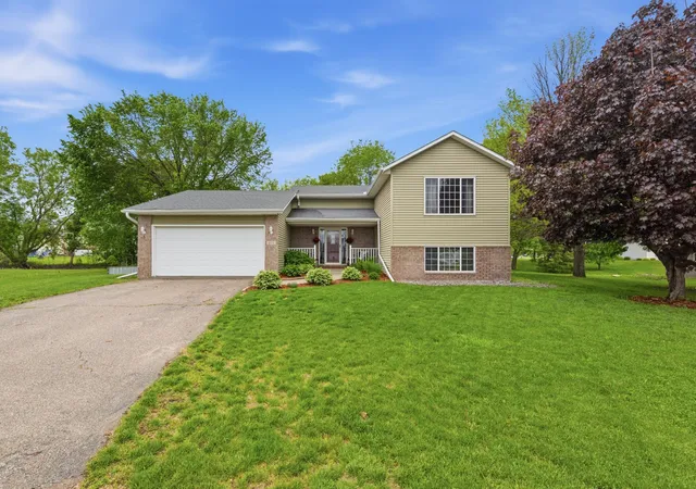 Homes for sale in Belle Plaine, MN | 971 Lacy Ct, Belle Plaine, MN 56011 | MLS# 7078069