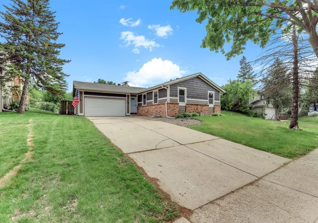Homes for sale in Apple Valley, MN | 5120 148th Path W, Apple Valley, MN 55124 | MLS# 7078076