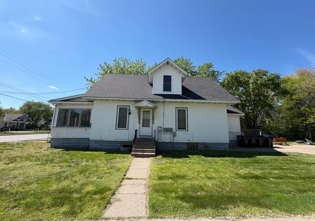 Photo 2 of Sale Pending at 313 E Broadway St, Monticello, MN 55362 | MLS# 7078077 | Listing updated on 2026-09-03