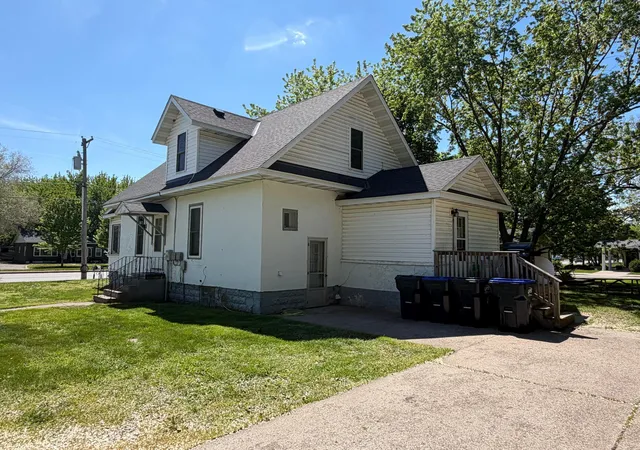 Photo 3 of Sale Pending at 313 E Broadway St, Monticello, MN 55362 | MLS# 7078077 | Listing updated on 2026-09-03