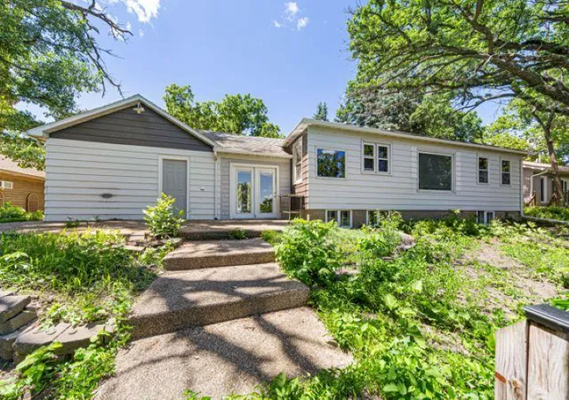4th image of 775 Shoreacres Dr, Fairmont, MN 56031 | MLS# 7078086