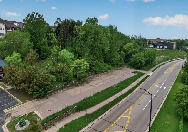 Photo 5 of Land for sale at 15080 Buck Hl Rd, Burnsville, MN 55306 | MLS# 7078172 | Listing updated on 2026-07-24
