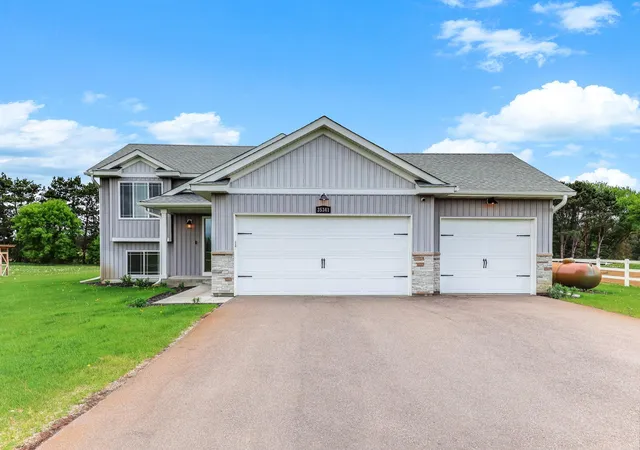 Homes for sale in Cambridge, MN | 35341 Hastings St Ne, Cambridge, MN 55008 | MLS# 7078214