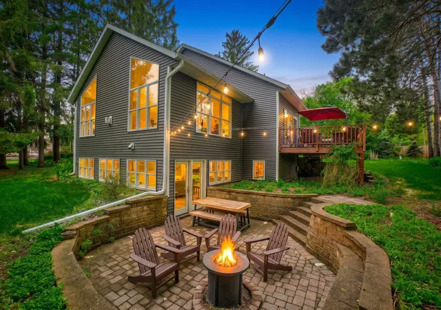 1st image of 1005 Spruce Dr, Hudson, WI 54016 | MLS# 7078218