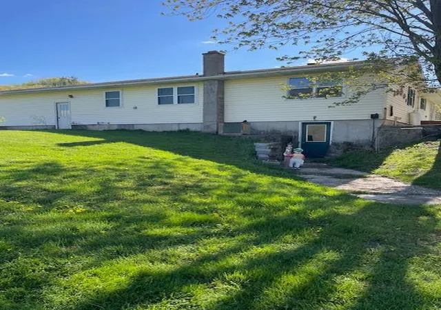Photo 3 of Single family home for sale at S1551 County Rd I, Alma, WI 54610 | MLS# 7078238 | Listing updated on 2026-08-18