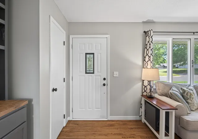 Homes for sale in Bloomington, MN | 121 E 94 1/2 St, Bloomington, MN 55420 | MLS# 7078307