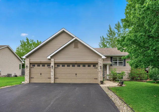 Homes for sale in Jordan, MN | 1004 Bridle Creek Dr, Jordan, MN 55352 | MLS# 7078334