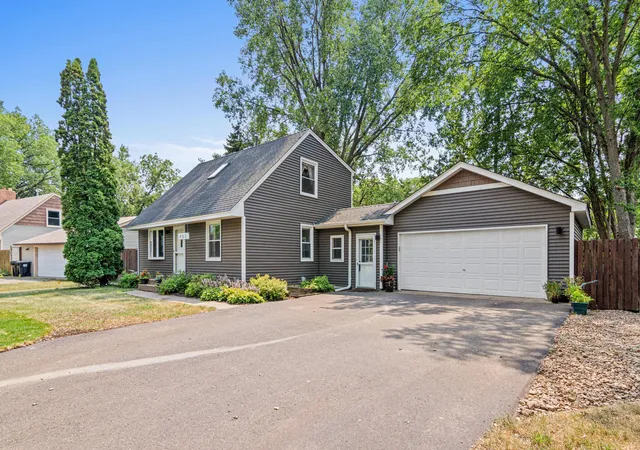 2nd image of 452 109th Ave Nw, Minneapolis, MN 55448 | MLS# 7078353