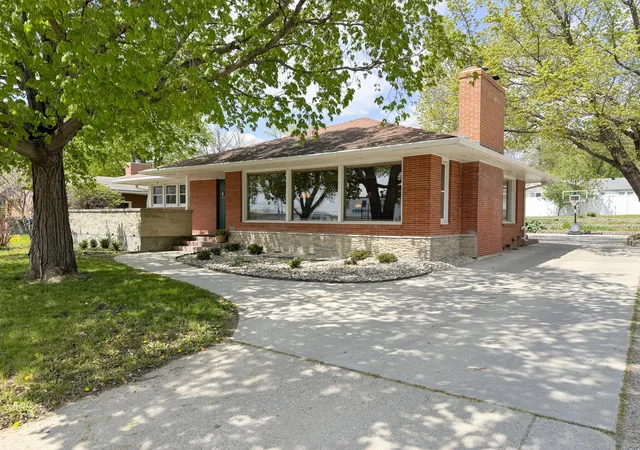 Photo 2 of Single family home for sale at 1020 W Lincoln Ave, Fergus Falls, MN 56537 | MLS# 7078380 | Listing updated on 2026-09-07