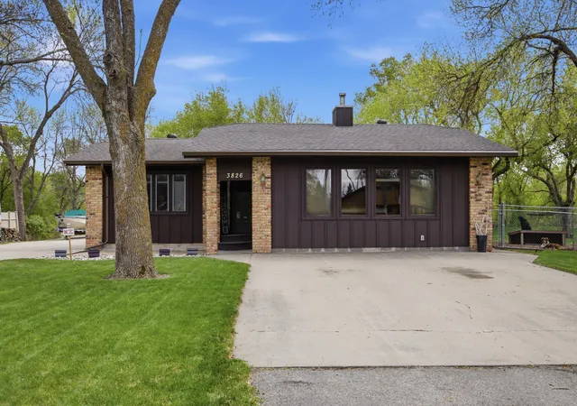 Homes for sale in West Fargo, ND | 3826 Kensington Dr, West Fargo, ND 58078 | MLS# 7078424