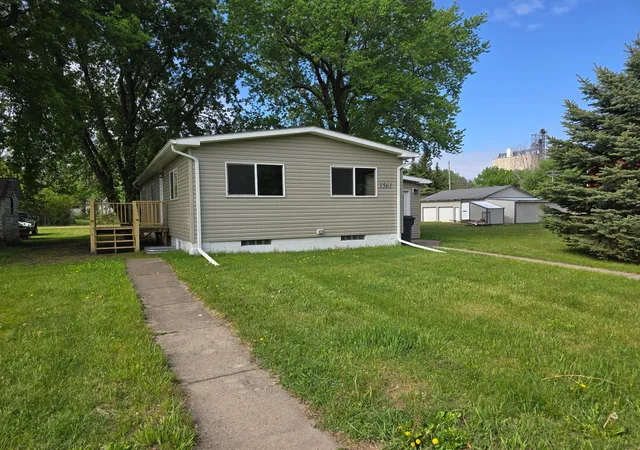 Homes for sale in Bigelow, MN | 1561 Broadway St, Bigelow, MN 56117 | MLS# 7078546