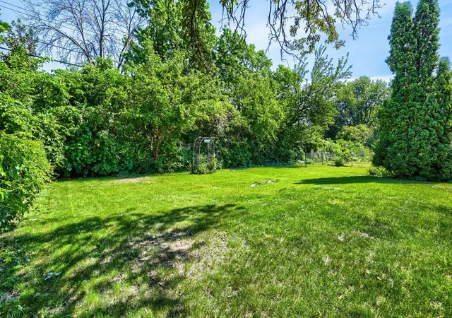 Homes for sale in Brooklyn Center, MN | 3718 Commodore Dr, Brooklyn Center, MN 55429 | MLS# 7078585