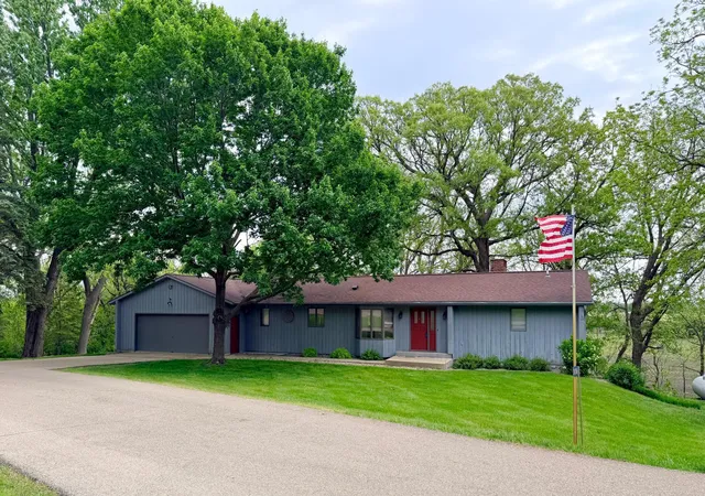 Photo 3 of Single family home for sale at 24106 Walnut Dr, Albert Lea, MN 56007 | MLS# 7078612 | Listing updated on 2026-10-02