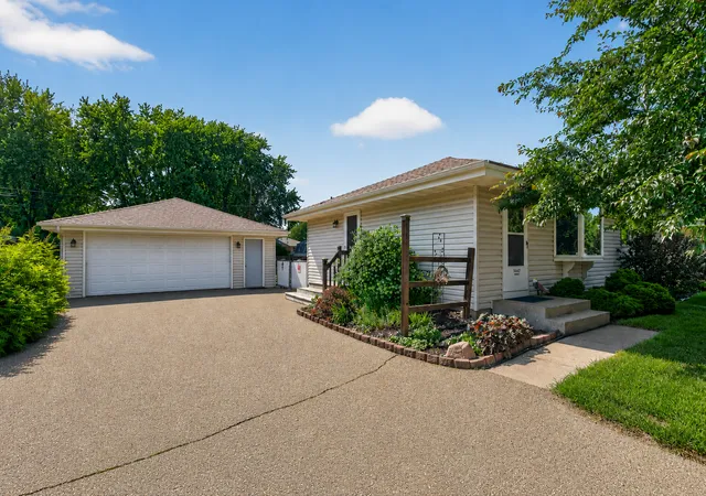 Homes for sale in Rosemount, MN | 14647 Danbury Ave W, Rosemount, MN 55068 | MLS# 7078618