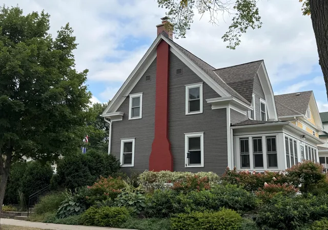 Photo 4 of Single family home for sale at 132 W 36th Street, Minneapolis, MN 55408 | MLS# 7078621 | Listing updated on 2026-10-05