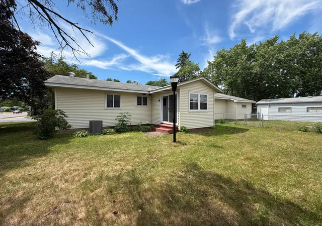 Homes for sale in Inver Grove Heights, MN | 6990 Dawn Ave, Inver Grove Heights, MN 55076 | MLS# 7078636