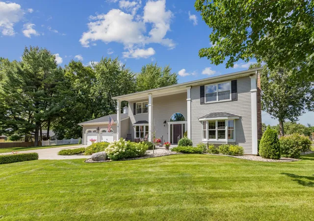 Homes for sale in Watertown, MN | 412 Willow Ln, Watertown, MN 55388 | MLS# 7078686