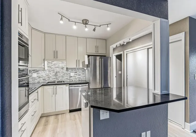 1st image of 1700 Four Oaks Rd, Eagan, MN 55121