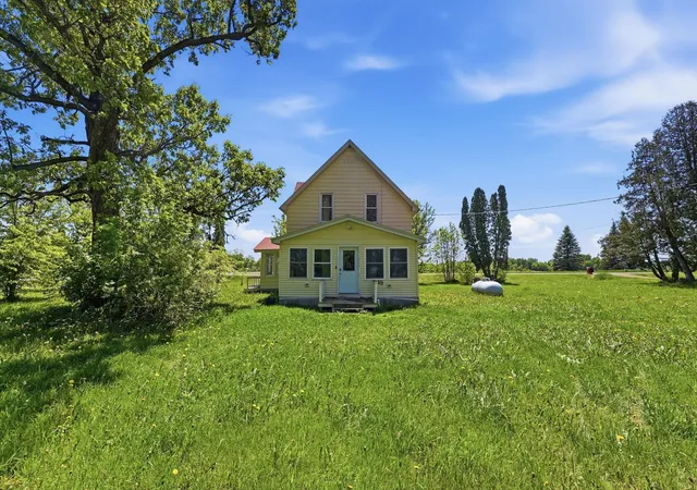 Homes for sale in Dalbo, MN | 8005 381St Ave Nw, Dalbo, MN 55017 | MLS# 7078738
