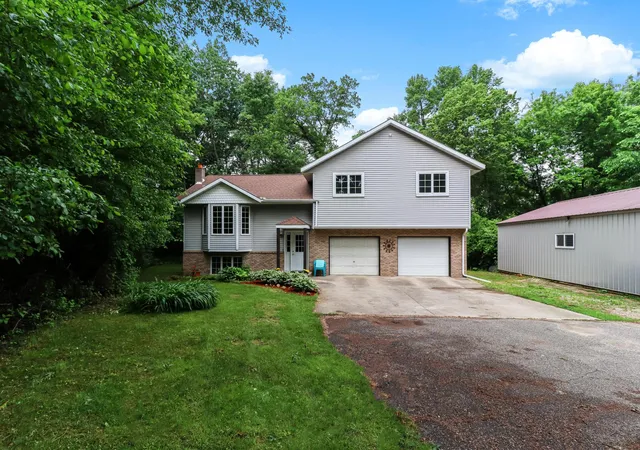 3rd image of 17353 Northwood Dr, Paynesville, MN 56362 | MLS# 7078749