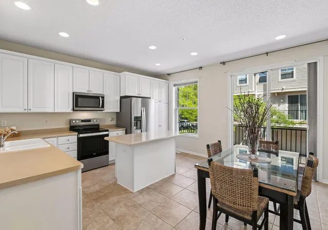 4th image of 11259 Preswick Blvd, Eden Prairie, MN 55344 | MLS# 7078758