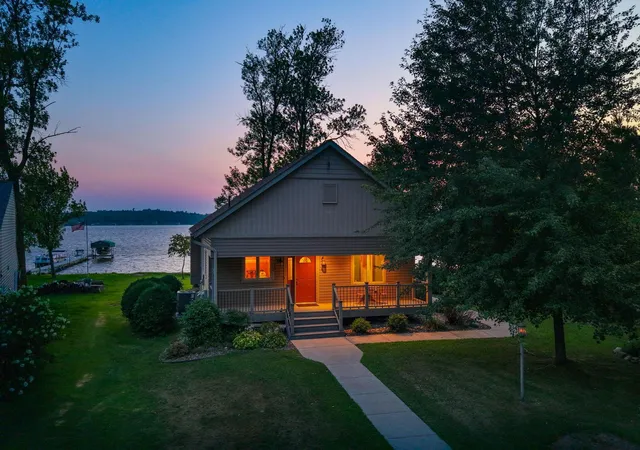 Single family home for sale at 50876 Lakeview Dr, Rush City, MN 55069 | MLS# 7078774