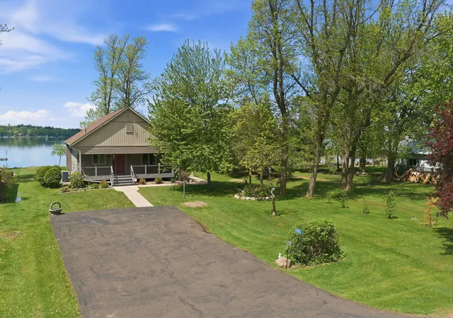 Photo 3 of Single family home for sale at 50876 Lakeview Dr, Rush City, MN 55069 | MLS# 7078774 | Listing updated on 2026-10-06
