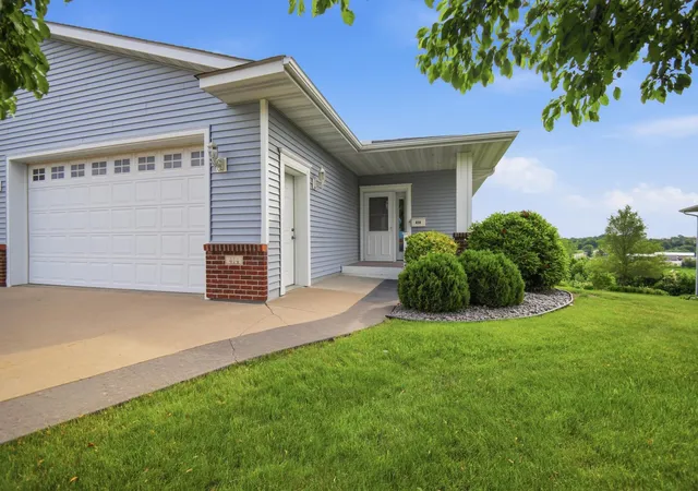 Photo 2 of Single family home for sale at 414 4th Avenue Se, Lonsdale, MN 55046 | MLS# 7078808 | Listing updated on 2026-08-06