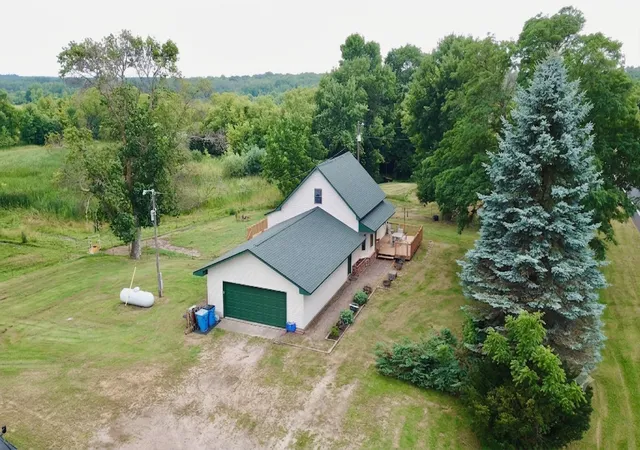 1st image of 46295 Acacia Trl, Stanchfield, MN 55080 | MLS# 7078911