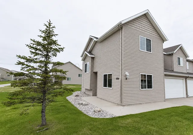 Homes for sale in West Fargo, ND | 1156 42nd Ave W #A, West Fargo, ND 58078 | MLS# 7078940
