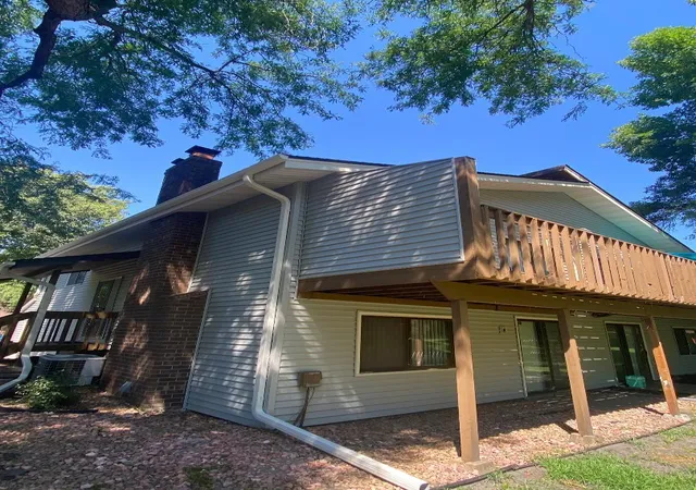 Photo 2 of Townhouse for sale at 6908 Unity Ave N, Minneapolis, MN 55429 | MLS# 7078975 | Listing updated on 2026-10-23