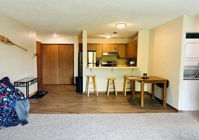 3rd image of 7675 142Nd St W #215, Saint Paul, MN 55124 | MLS# 7079150