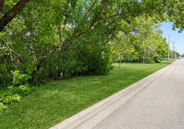 3rd image of 202 W Everett Ave, Fergus Falls, MN 56537 | MLS# 7079261