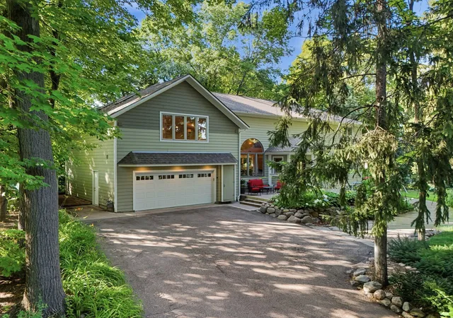 Photo 2 of Sale Pending at 220 Frontier Ct, Chanhassen, MN 55317 | MLS# 7079274 | Listing updated on 2026-10-05