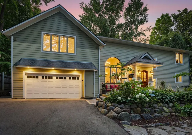 Photo 3 of Sale Pending at 220 Frontier Ct, Chanhassen, MN 55317 | MLS# 7079274 | Listing updated on 2026-10-05