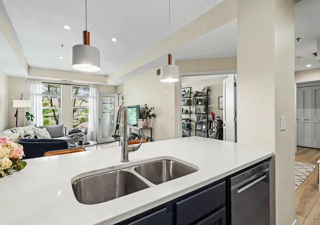 4th image of 645 N 1St St #300, Minneapolis, MN 55401 | MLS# 7079283
