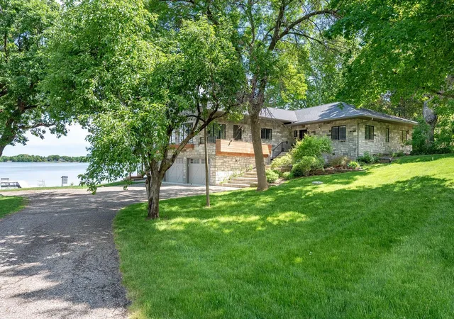 Homes for sale in Madison Lake, MN | 6213 Shamrock Dr, Madison Lake, MN 56063 | MLS# 7079321