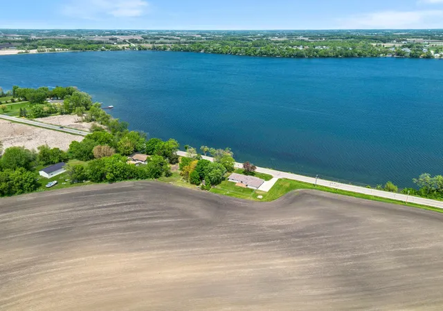 Homes for sale in Howard Lake, MN | 5751 County Road 6 Sw, Howard Lake, MN 55349 | MLS# 7079407