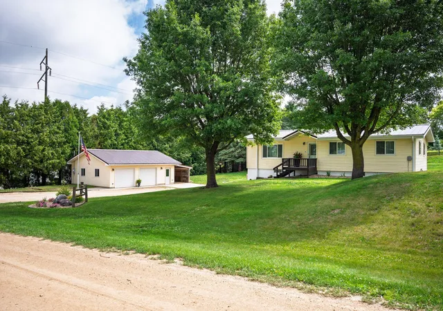 Homes for sale in Zumbrota, MN | 45094 Nygren Rd, Zumbrota, MN 55992 | MLS# 7079487