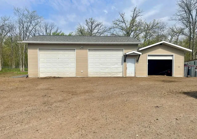 Photo 3 of Single family home for sale at 21509 County Rd 22, Brainerd, MN 56401 | MLS# 7079494 | Listing updated on 2026-09-07