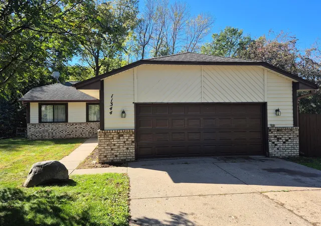1st image of 11344 Elk Ln Nw, Elk River, MN 55330 | MLS# 7079520