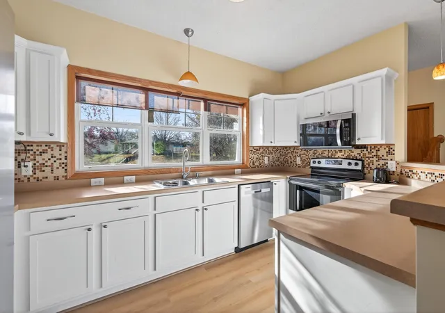 4th image of 1351 Magnolia Ave E #1351, Saint Paul, MN 55106 | MLS# 7079583