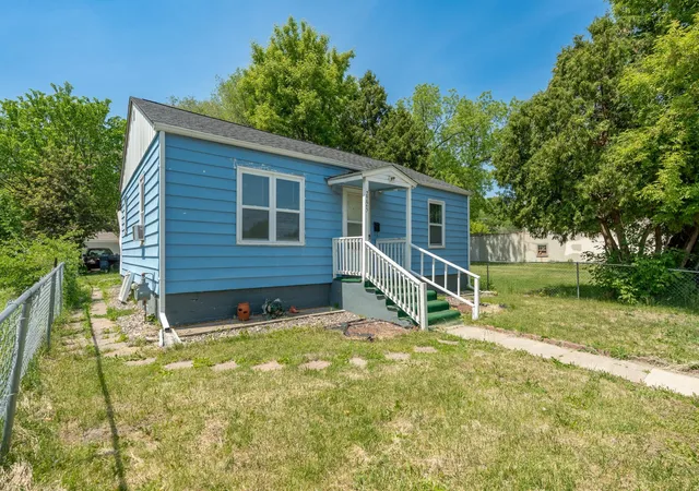 1st image of 2725 Penn Ave N, Minneapolis, MN 55411 | MLS# 7079633