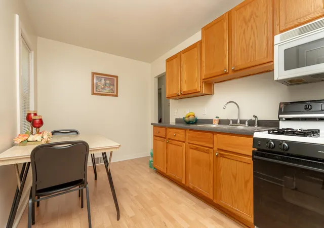 3rd image of 2725 Penn Ave N, Minneapolis, MN 55411 | MLS# 7079633
