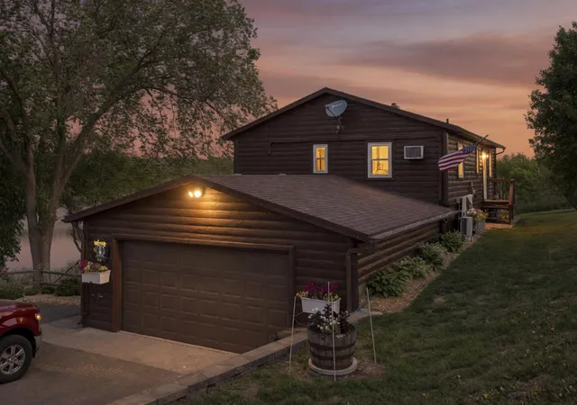 Photo 3 of Single family home for sale at 19483 County Rd 43, Richmond, MN 56368 | MLS# 7079713 | Listing updated on 2026-10-08