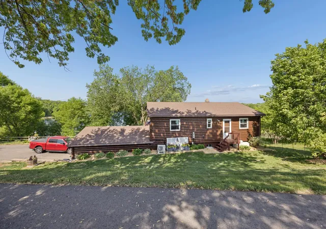 4th image of 19483 County Road 43, Richmond, MN 56368 | MLS# 7079713