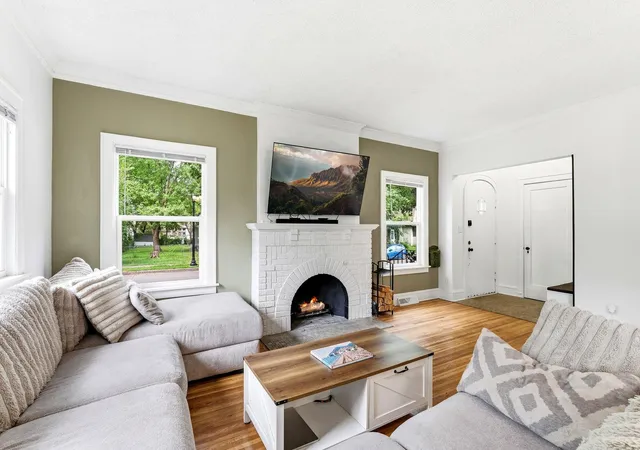 Photo 3 of Sale Pending at 890 22nd Avenue SE, Minneapolis, MN 55414 | MLS# 7079726 | Listing updated on 2026-08-18