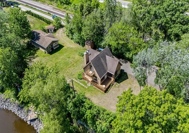 2nd image of 25020 Gull Ln, Winona, MN 55987 | MLS# 7079764